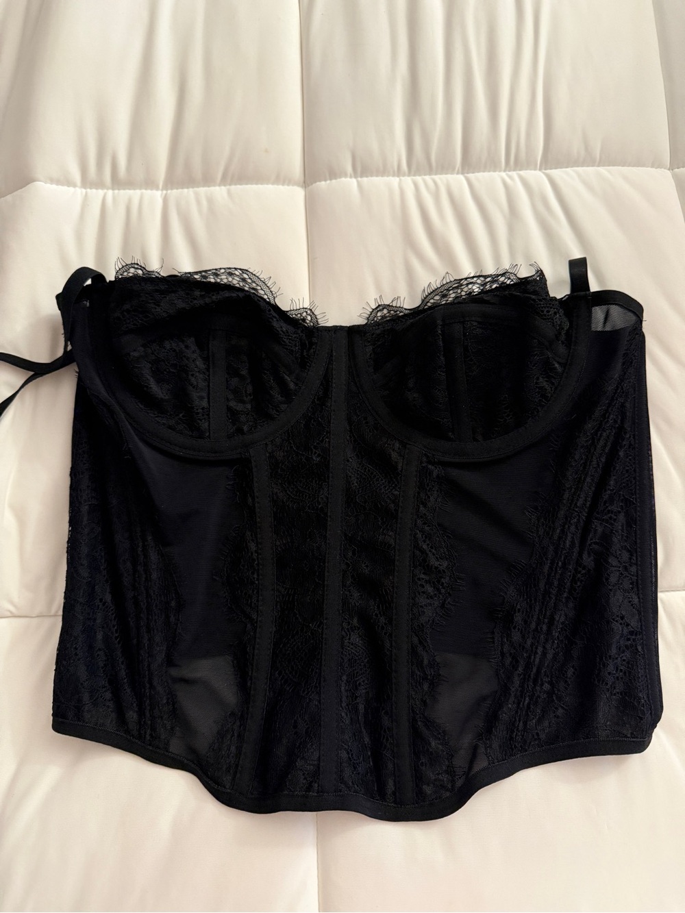 SHEIN Black Lace Underwire Bustier Corset